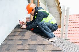 Best Roof Insulation Installation  in Johnsburg, IL